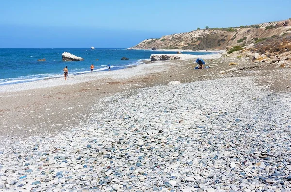 Petra Cypr Jule 2017 Turystów Plaży Miłości Skała Afrodyty Miejsce — Zdjęcie stockowe