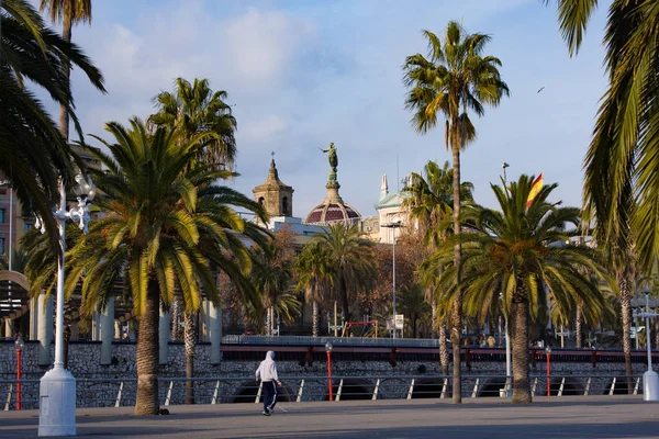 Embankment en Port Vell. Barcelona, España —  Fotos de Stock