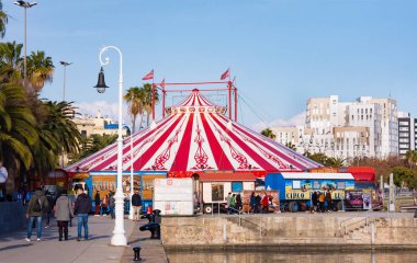 Sirk çadırının Raluy sirk, Katalonya yeni gözlük önce görünümünü