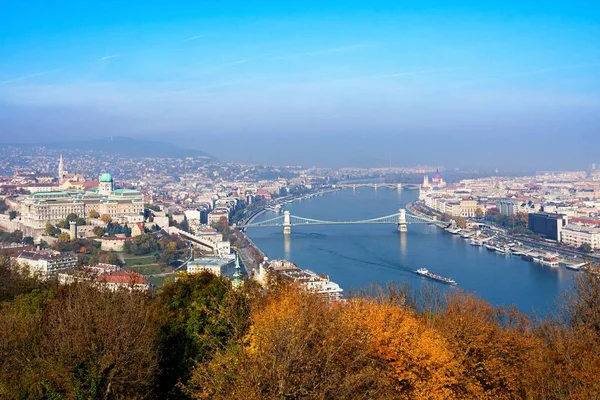 Embankment of the Danube from Gellert Hill. Budapest, Hungary — Stock Photo, Image