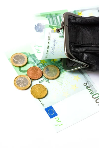 Czarny portfel z euro na białym — Zdjęcie stockowe