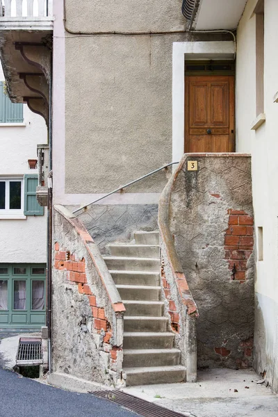 Casa Antigua Con Escalera Mosset Francia —  Fotos de Stock