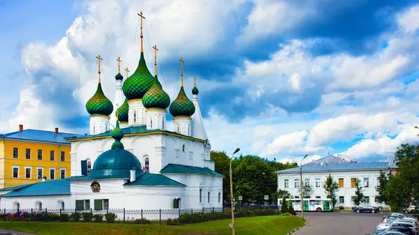 ヤロスラフ市における救い主の変容の教会 — ストック写真