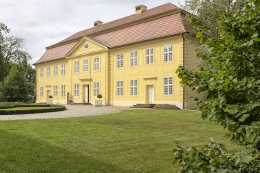 DREI-Koeniginnen-Palais Mirow, Mecklenburg-Western Pomerania, Almanya, Bina