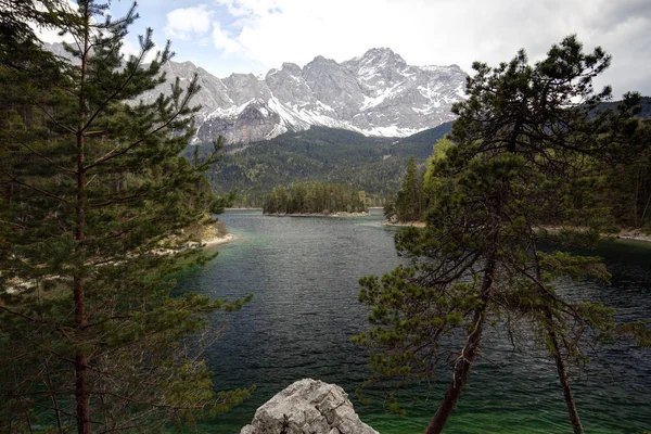 Primavera Sul Lago Eibsee Baviera Germania — Foto Stock