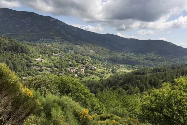 Malowniczy Widok Typowy Krajobraz Dzielnicy Ardeche Francja — Zdjęcie stockowe