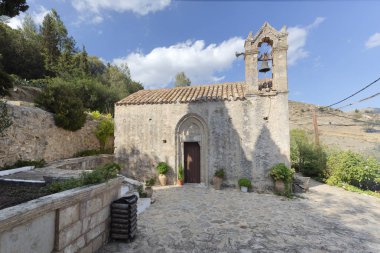 Geleneksel kilise Kapetaniana Köyü, Crete, Yunanistan