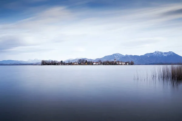 Isla Fraueninsel Lago Chiemsee Baviera Alemania Con Vistas Los Alpes — Foto de Stock