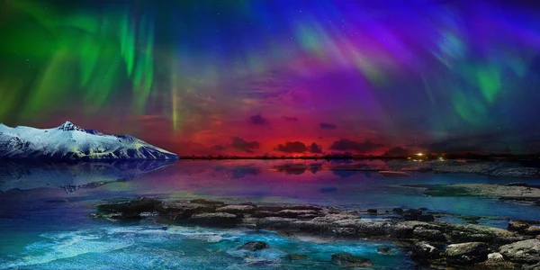 Красивое Северное Сияние Северной Части Планеты Великолепный Вид Океан Северное — стоковое фото