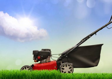 Çim biçme makinesi biçme