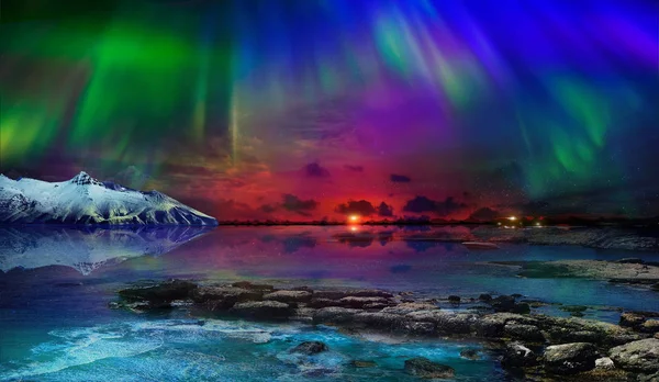 Belle aurore boréale de la partie nord de la planète — Photo