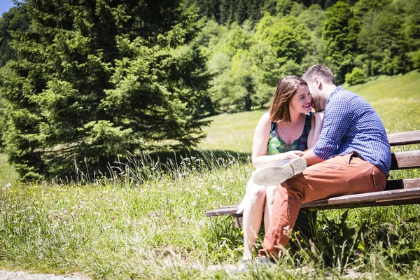 Two Happy Lovers Holiday Alps Mountains — Stock Photo, Image