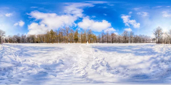 Eşit aralıklı dikdörtgen projeksiyon, Almanya'da doğal manzara Panoraması küresel 360 derece seamless panorama görünüm. VR içeriği