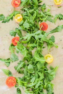 mozzarella peyniri, domates, marul büfe için tepsi