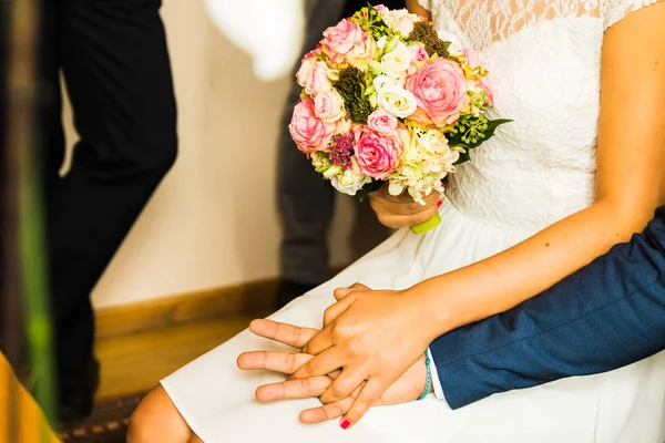 gelin buketi düğün günü