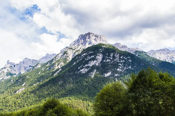 Manzara görünümü Bavyera Alpleri, Almanya, Avrupa — Stok fotoğraf