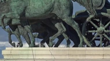 4 k Roma. Anavatan veya Victoria, 15 05 2018 Altar olduğunu Victor Emmanuel, Birleşik İtalya'nın ilk kralı onuruna inşa bir anıt quadriga,
