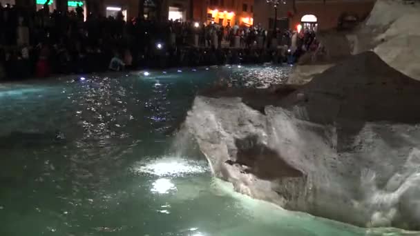 Rome 2018 Trevi Fountain Panorama Details Visiting Tourists — Stock Video