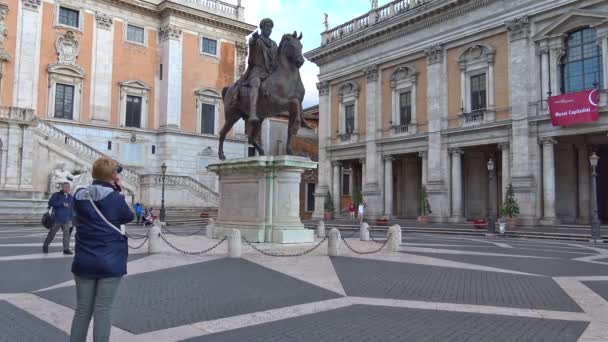 Róma 2018 Panoráma Campidoglio Szobrok Részletek Látogató Turisták Gyors Mot — Stock videók