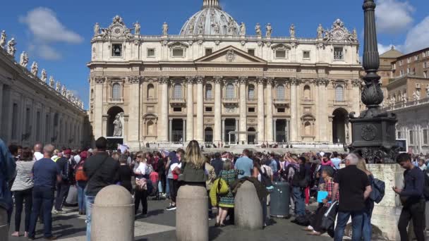 Rome May 2018 Tourists Peter Square Audience Pope Wednesday — Stock Video