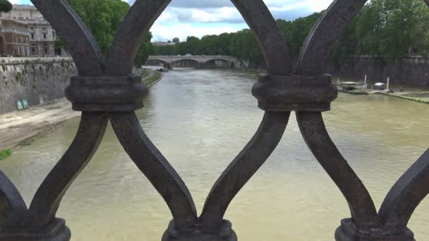 Řím Pohled Řeku Tiberu Mostu Angel — Stock video