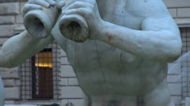 4k Roma, 16 Mayıs 2018, piazza Navona, Çeşme Moro G.L Bernini tarafından proje ve Antonio Mari tarafından 1654 yılında tamamlandı. Ayrıntıları görüntüle ve.