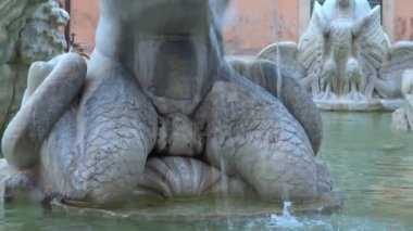 4k Roma, 16 Mayıs 2018, piazza Navona, Çeşme Moro G.L Bernini tarafından proje ve Antonio Mari tarafından 1654 yılında tamamlandı. Ayrıntıları görüntüle ve.