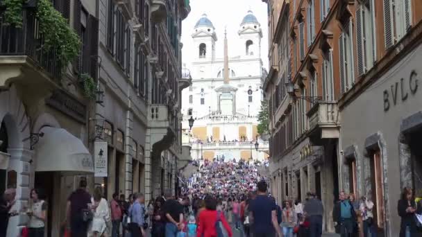 Itália Roma Maio 2018 Turistas Caminham Rua Condotti Desfasamento Temporal — Vídeo de Stock