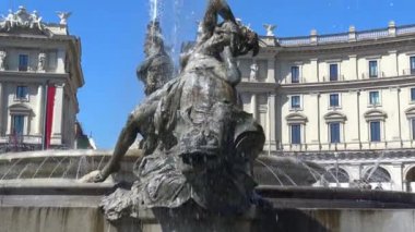 İtalya, Roma, görünümü ve Naiads Çeşmesi ayrıntılarını bulunan Cumhuriyetin kuruluşuyla.