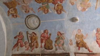 İtalya, Puglia bölgesi, Locorotondo, kilise San Nicola di Myra, yıl 1600, freskleri tavan ve duvarlar