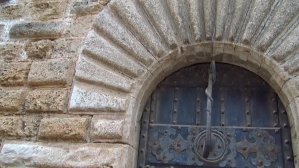 イタリア ジョイア コッレ ノーマン スヴェヴォ城 外壁からの入り口 — ストック動画