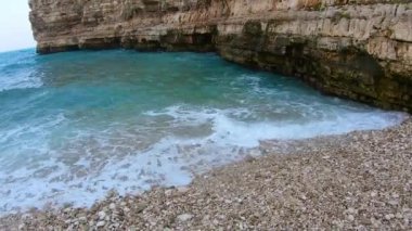 İtalya, Polignano a Mare, Lama Monachile Körfezi