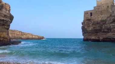İtalya, Polignano a Mare, Lama Monachile Körfezi