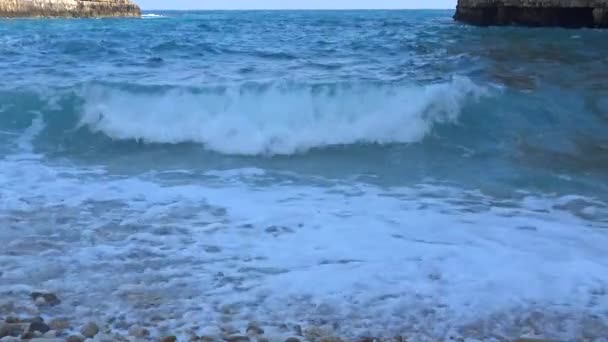 Italië Polignano Mare Lama Monachile Bay — Stockvideo