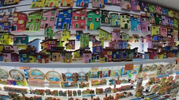 Venedik Burano Adası Hediyelik Eşya Dükkanı — Stok video