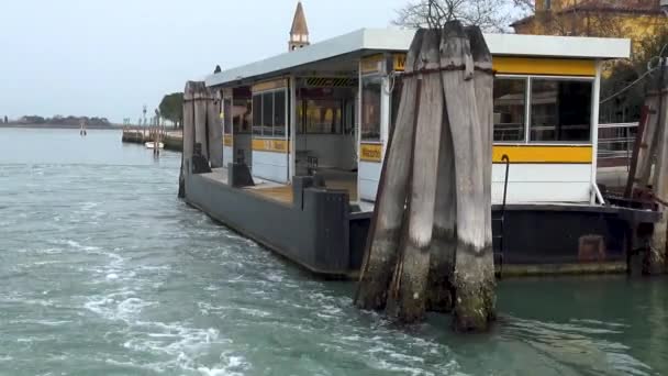 Венеция Вид Венецианскую Лагуну Парома Остров Бурано — стоковое видео
