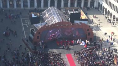 4k Venedik, 2019 Karnaval sırasında Piazza San Marco görünümü