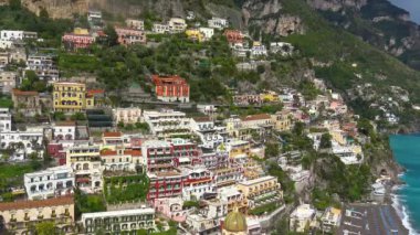 İtalya, Positano, tipik evlerin görünümü