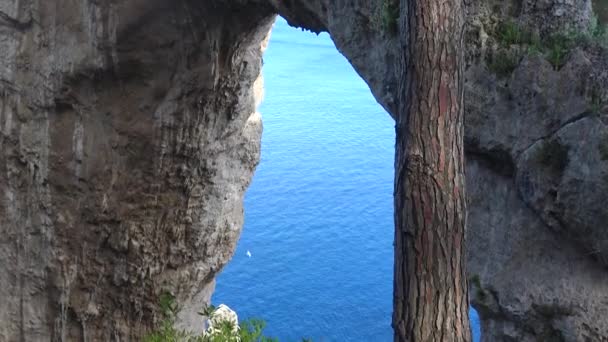 Italia Capri Vista Del Famoso Arco Natural — Vídeo de stock