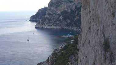 İtalya, Capri, küçük marina görünümü