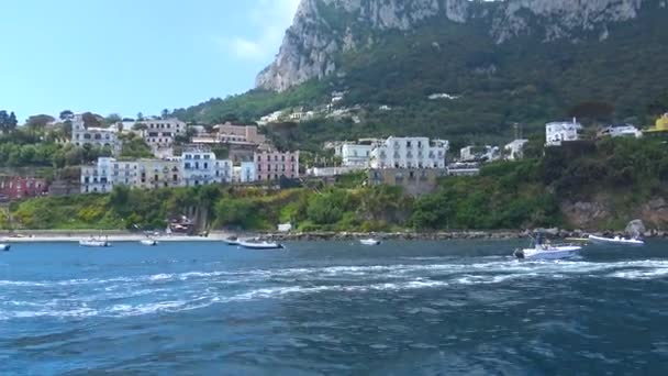 Италия Капри Панорамные Виды Лодки Время Экскурсии Острову — стоковое видео