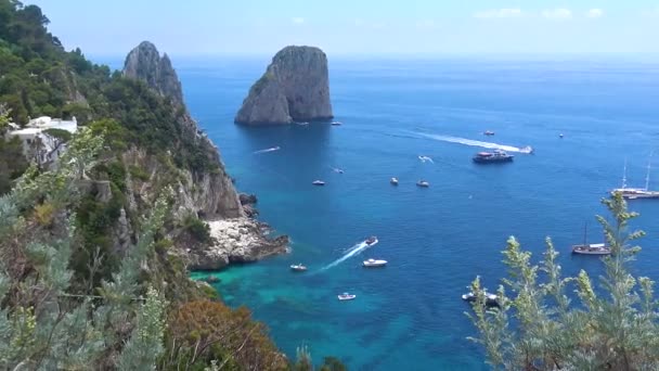 Italien Capri Utsikt Över Faraglioni Bay — Stockvideo