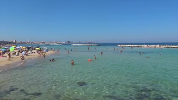 Italien Bari Blick Auf Menschen Strand — Stockvideo