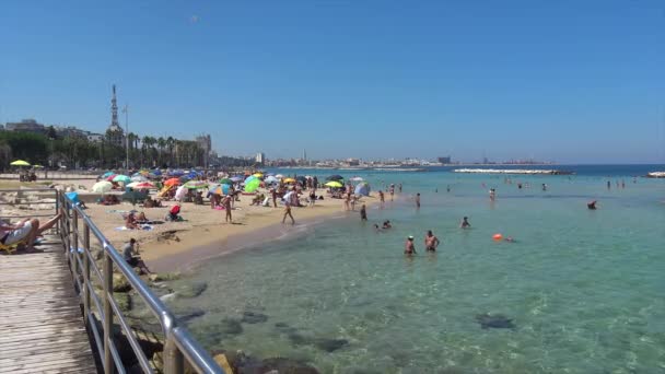 Italien Bari Blick Auf Menschen Strand — Stockvideo