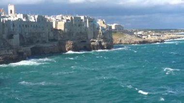 İtalya, Polignano a Mare, sahil manzarası