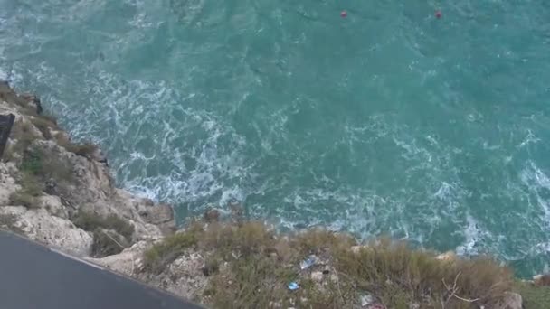 Italië Polignano Mare Uitzicht Zee Van Monachile Lama Pannen — Stockvideo