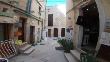 İtalya, Polignano a Mare, Ortaçağ 'ın dar sokaklarında hiper hata