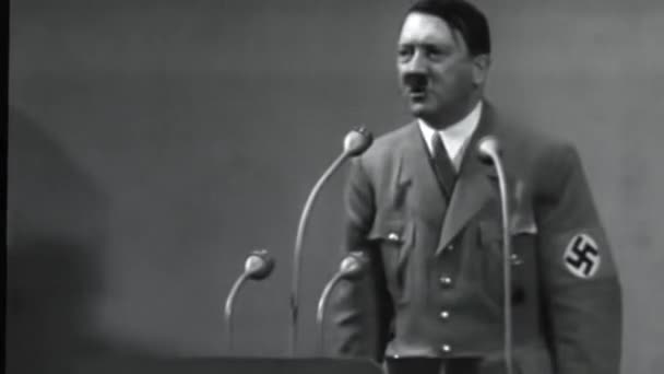 ドイツ エッセン1938年 大戦中のドイツ国民へのヒトラーの演説の歴史的な映像 — ストック動画