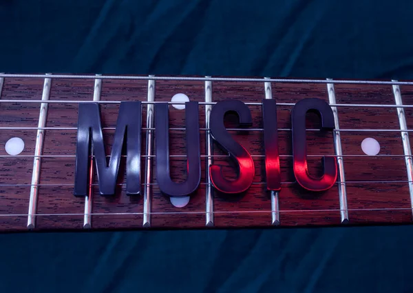 Sluiten Bij Een Rock Belettering Zwart Woord Een Zes Elektrische — Stockfoto