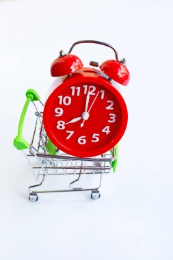 Alışveriş sepeti beyaza çalar saat